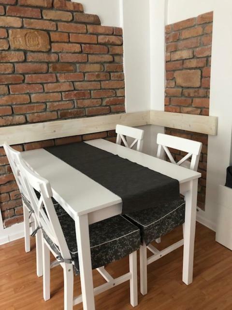O&B Apartman Boedapest Buitenkant foto
