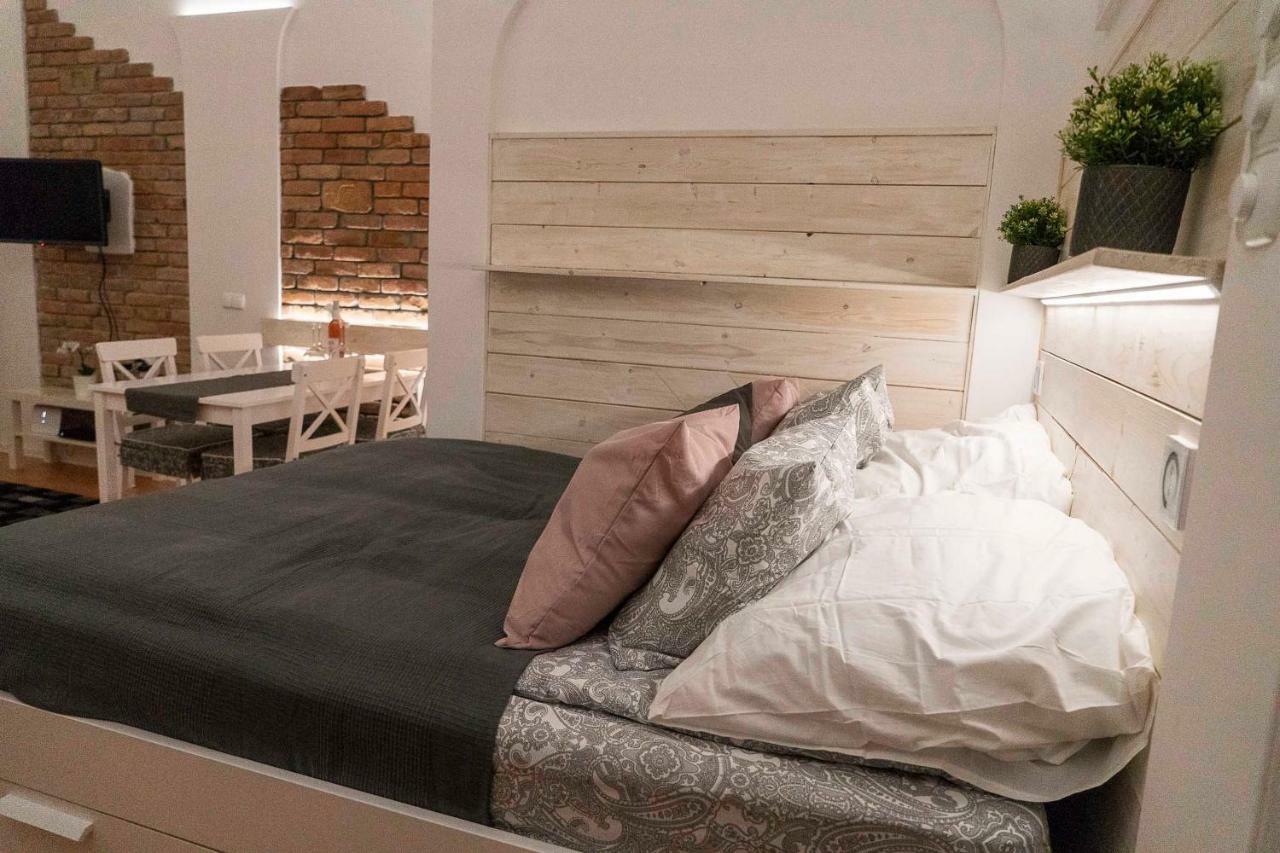 O&B Apartman Boedapest Buitenkant foto